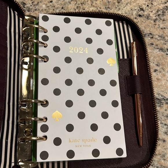 Kate Spade Cameron Agenda - Picture 5 of 11